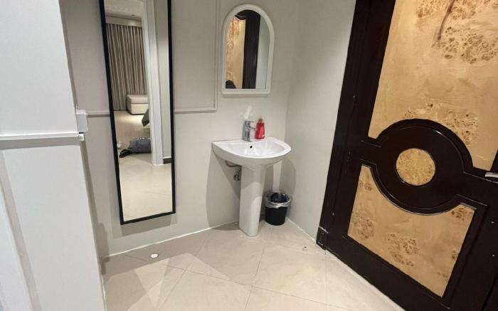 122 Luxury Studio in Almalka