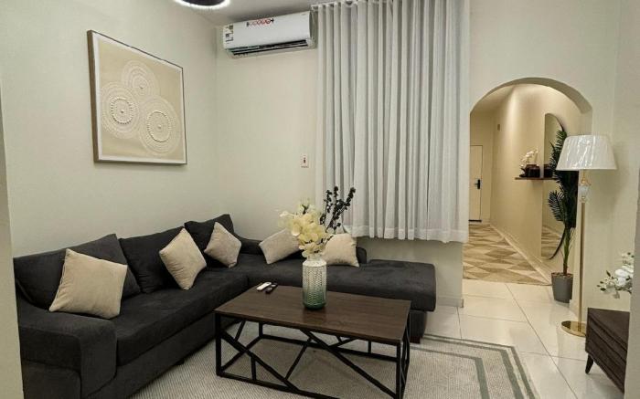 10 Amazing and quiet room and lounge in Al Mourouj