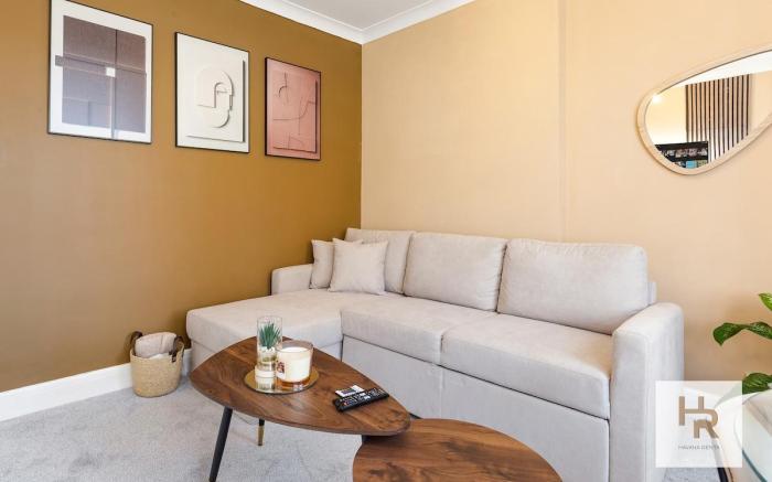 Prime Location | Stylish Retreat | WIFI & Netflix
