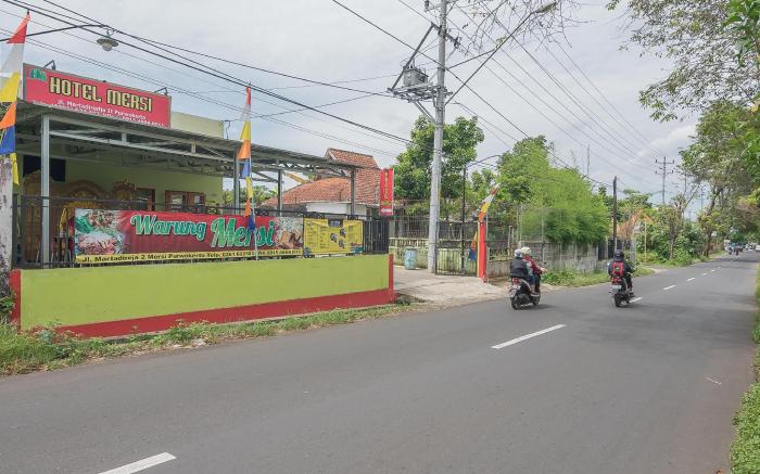 RedDoorz near Kampus UMP Purwokerto