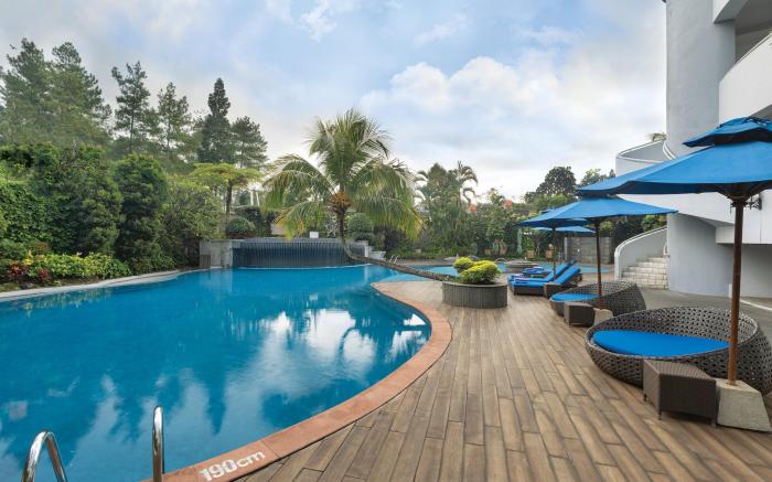 ARTOTEL Suites Aquila - Bandung