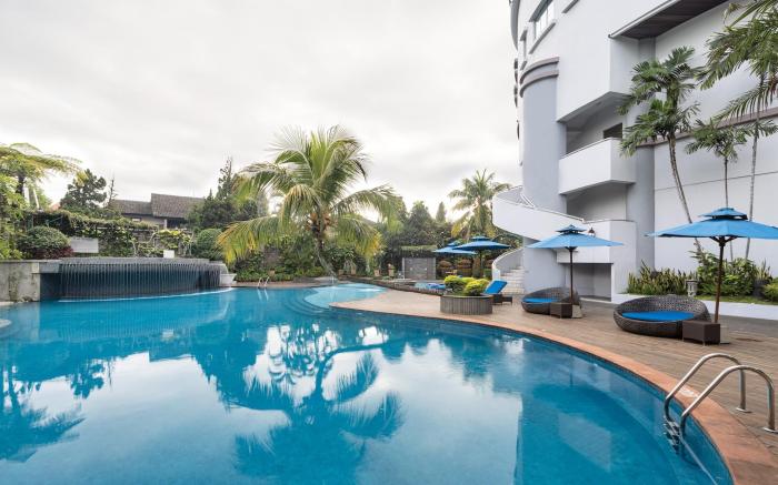 ARTOTEL Suites Aquila - Bandung