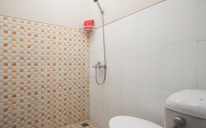 RedDoorz Syariah Plus near Banyuwangi Airport