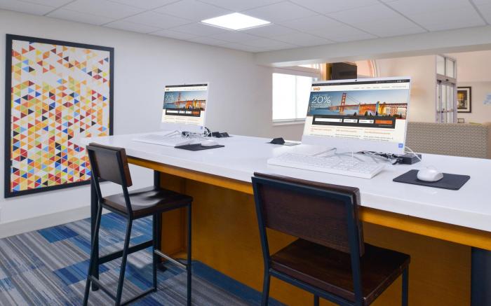 Holiday Inn Express And Suites Shreveport - Downtown By IHG