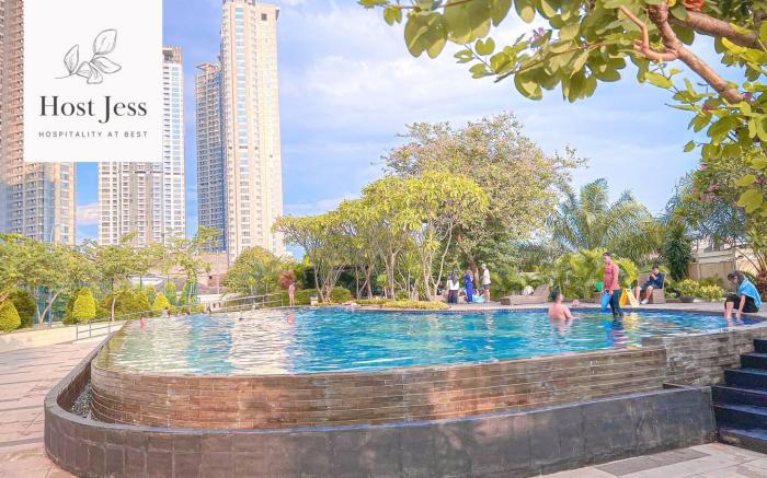 Central Royal Apartments by Emily in Jakarta