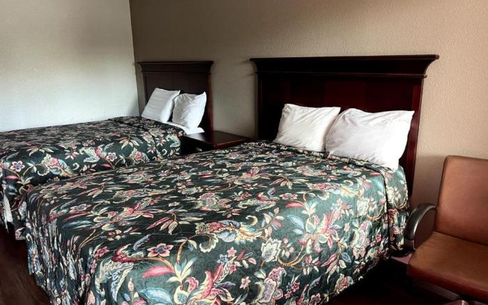 Budget Plaza Motel