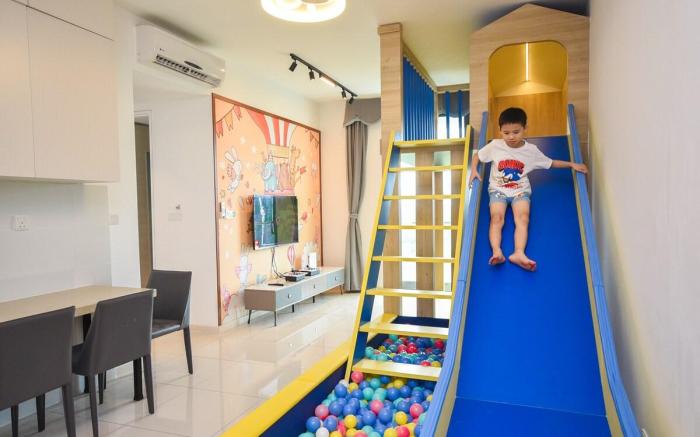 Castle Slide Playground & Ball Pool @ Macrolink