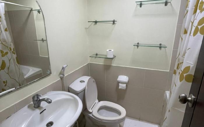A venue Residences 2403