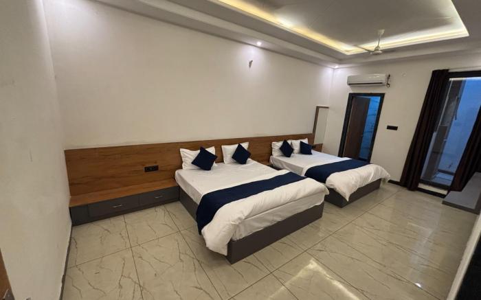 Hotel CM Palace