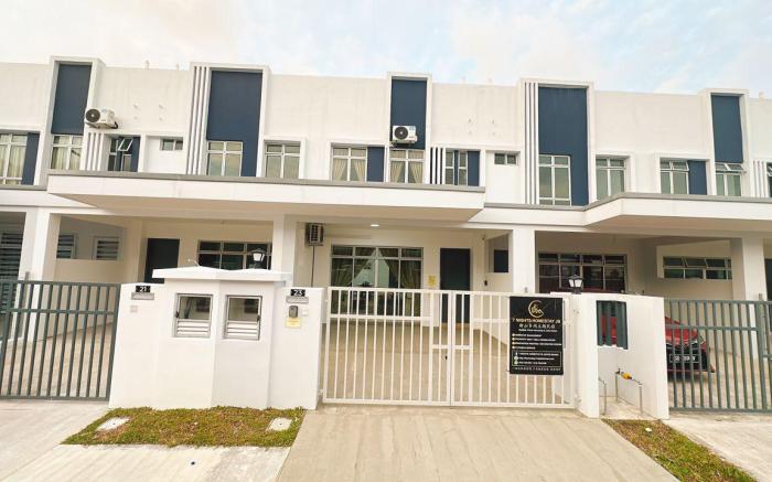 A29 Ella Dato Onn 23  (15person)