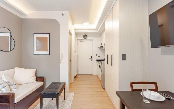 Central Modern Cosy Condo - The Linear Suite