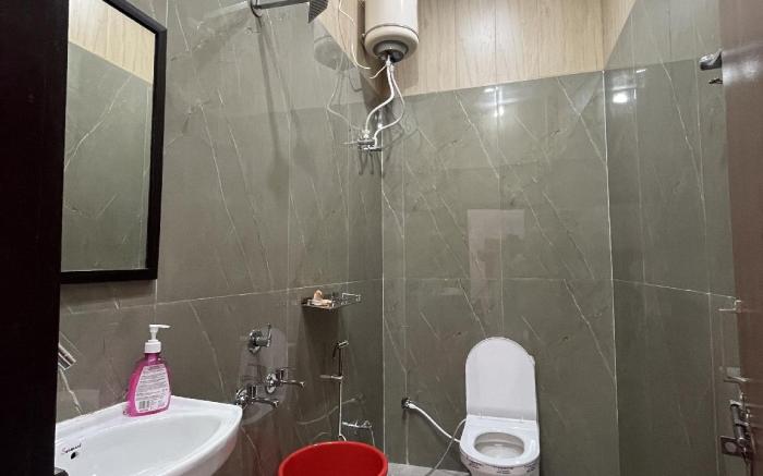 Hotel S K