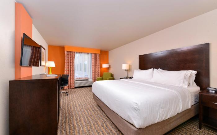 Holiday Inn Express Tomball By IHG