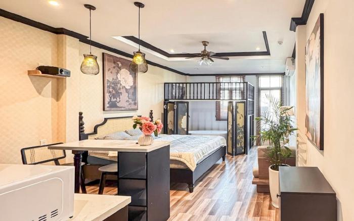 H"Home: Căn hộ mới có ban công, thang máy quận 1