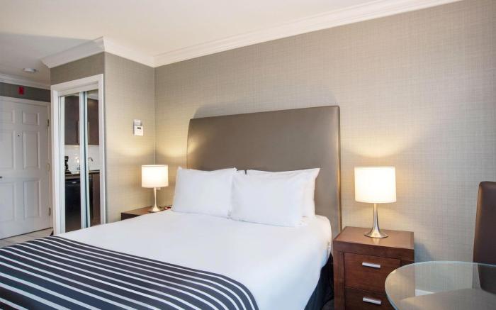 Sandman Hotel Vancouver Airport