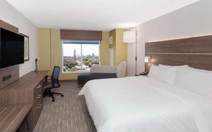 Holiday Inn Express And Suites Ottawa Downtown East By IHG