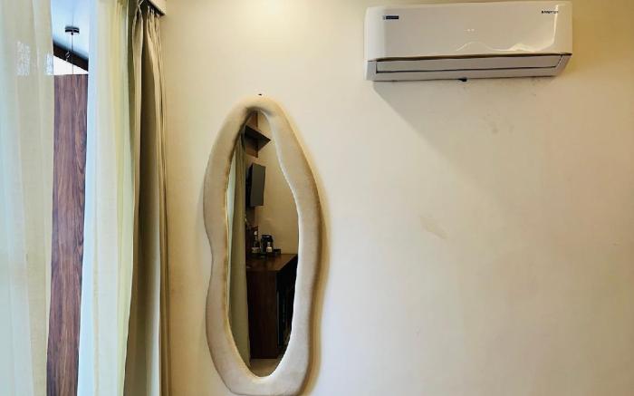 Humming Bird - Luxury Stay