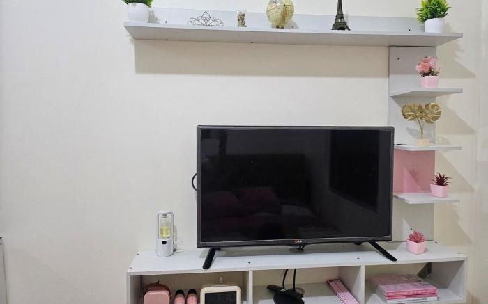 Pink-Themed Studio Type Condo