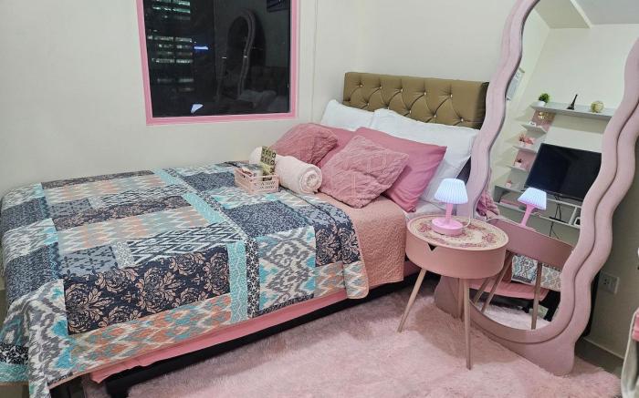 Pink-Themed Studio Type Condo