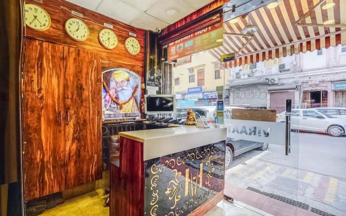 OYO 30989 Hotel Viraat