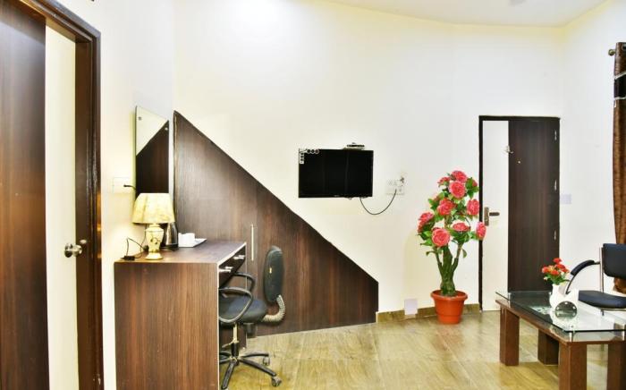 OYO 11510 Hotel Amritsar Inn