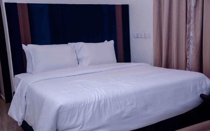 Ibizza Pit Hotel and Suites