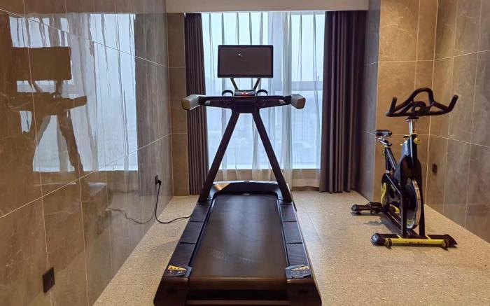 IU Hotel Chongqing West Railway Station Xinqiao Hospital