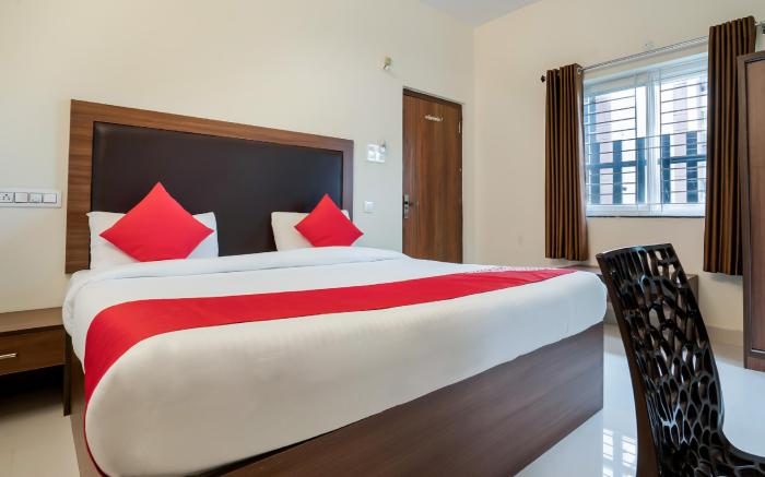 Super Hotel O Gokul Grand Near SR Nagar Police Station