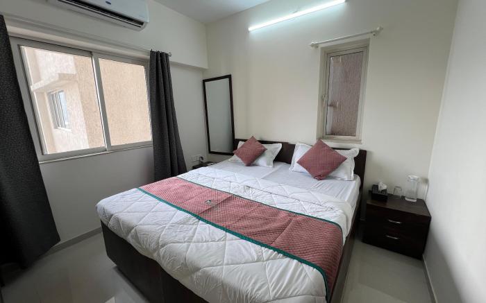 Pinaki Comfort Stay Omkar Signet