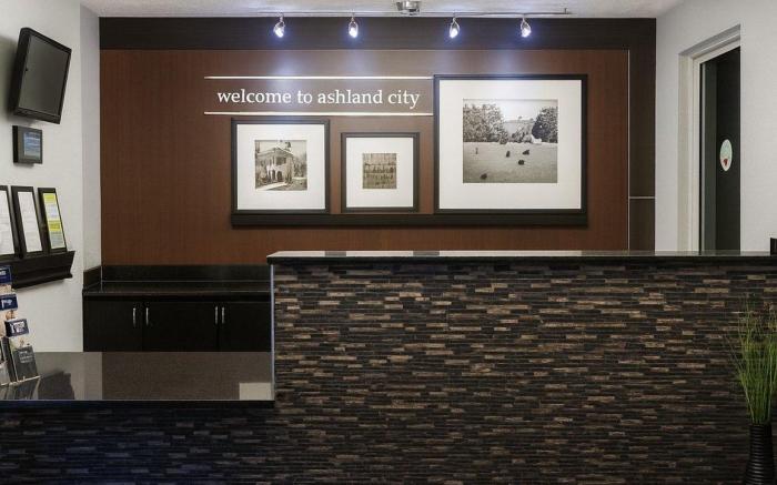 Boarders Inn & Suites by Cobblestone Hotels - Ashland City