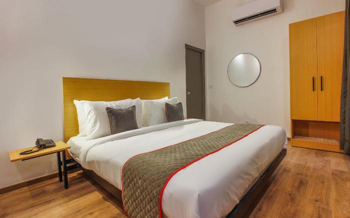 OYO Townhouse 112 Tilak Nagar Shivam Road