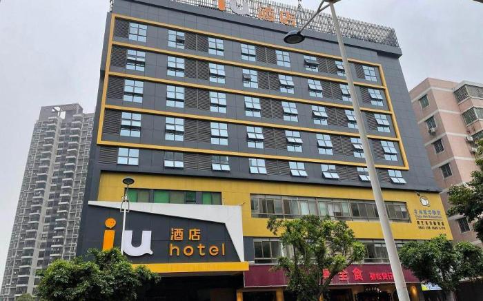 IU Hotel Foshan Sanshui Plaza New Power Hotel
