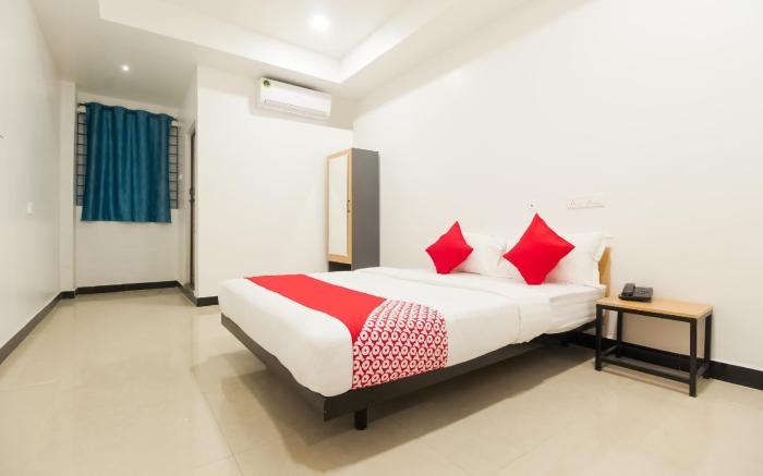 Super OYO Flagship 74485 Sakthi Grand