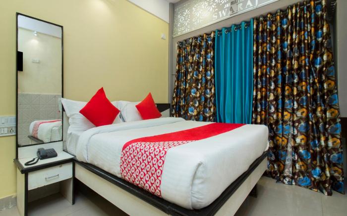 OYO 30270 Swaraj Lodge Inn