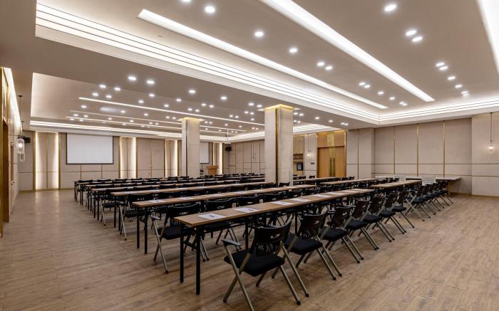 Renjoy Hotel Changchun Motian Vitality City mall Exhibition Center