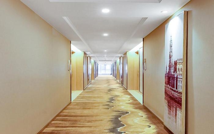 Vienna International Hotel Hefei Feidong Changjiang East Road Xianghe Metro Station