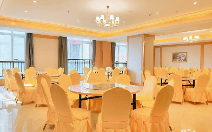 Vienna International Hotel Zhejiang Anji Jiayuan Plaza