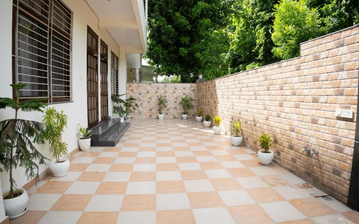 Your Peaceful Retreat | Near Janeshwar Park