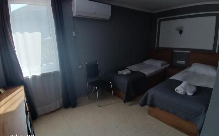 Route Hotel