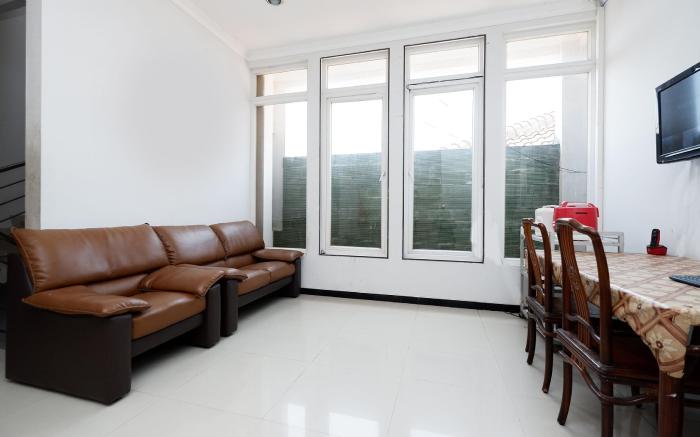 OYO 94580 Peaceful Residence