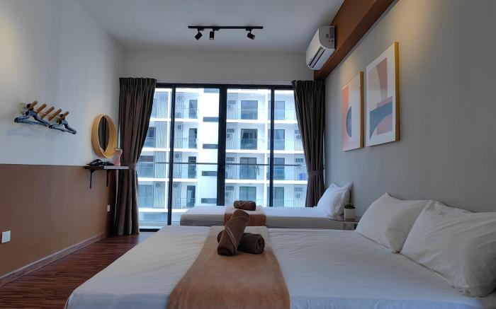 Free Parking|Corner Balcony|KAvenue|Cozy Room 4Pax