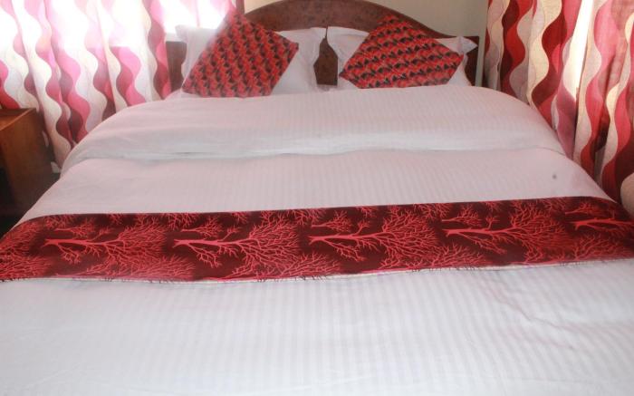 Best Hostel and Ananda Garden Restaurant