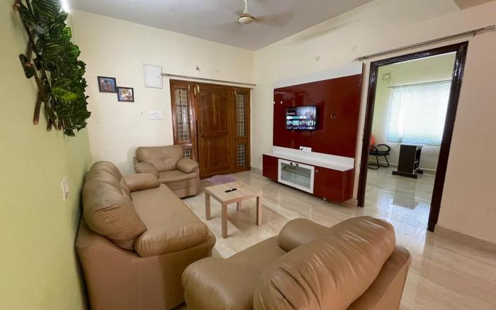 Beautiful 3BR at Kukatpally YJn. power backup/AC