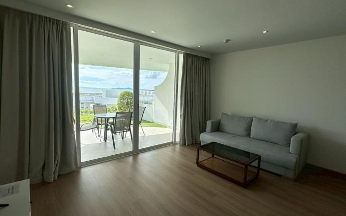 Calm Sunset Beach & Pool / 1 Bedroom - E21.2