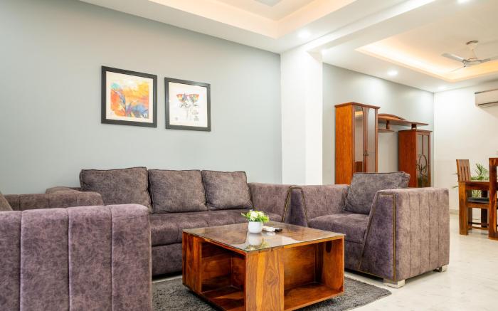 Housr 3 BHK Apartment Sector 45 Gurgaon