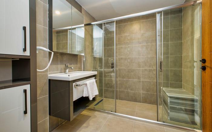 Laristone Suite Spa Hotel
