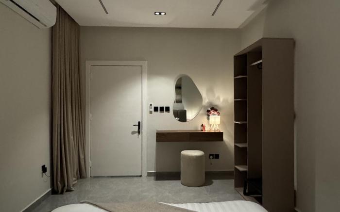 أُولا | شقة أنيقة في الملقا مكونه من غرفة وصاله