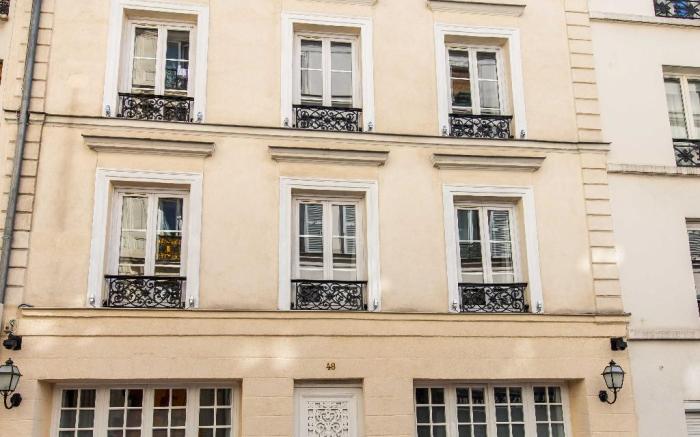 Charming private room in Pigalle