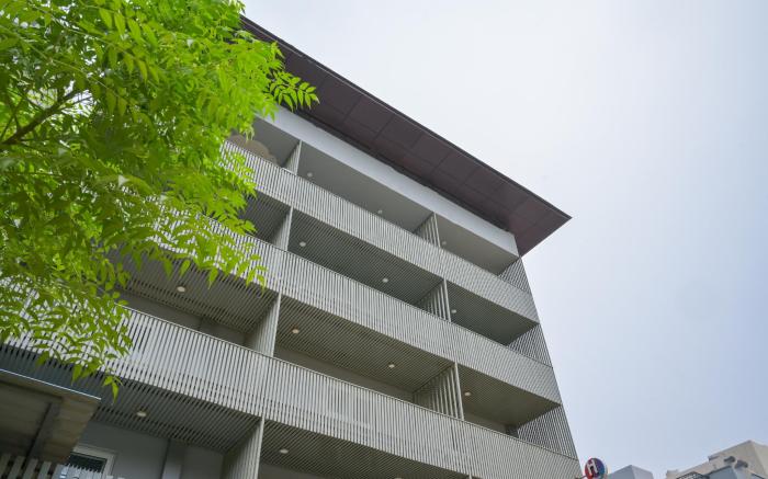 Housr Sector 28 Gurgaon near IFFCO Chowk Metro Station