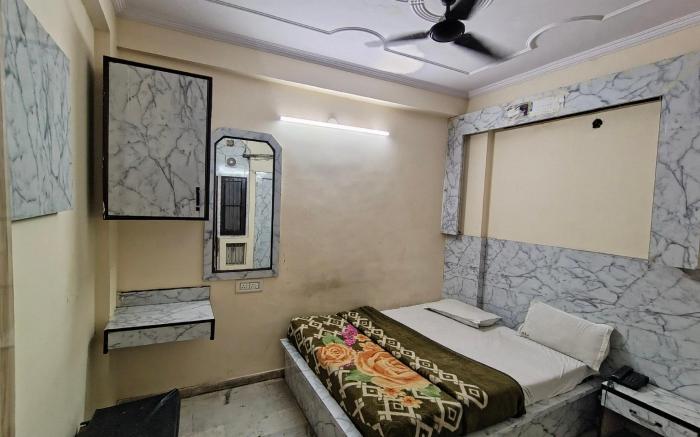 Hotel Raj Dx